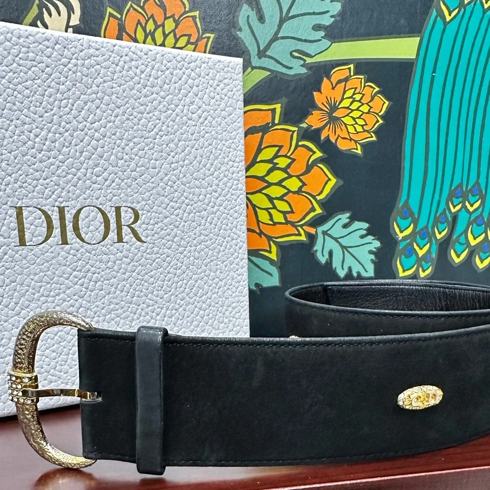 Christian Dior Vintage Black Suede Wide Belt – Size 70 (Runs Small) - Picture 7 of 7